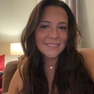 Meet your Posher, Abby